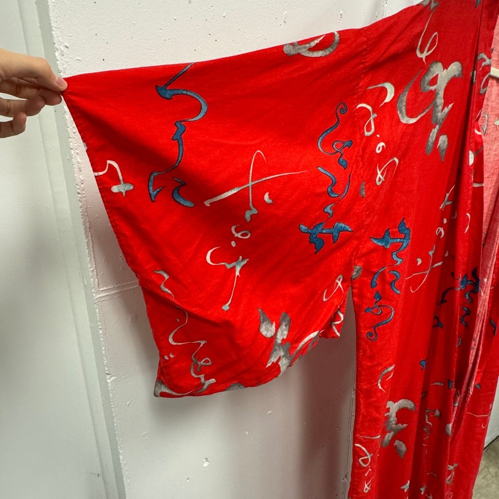 Vintage Gypsy Pier 1 Red Cotton Kimono Robe Japan Calligraphy Print OSFM Maxi - Picture 5 of 8